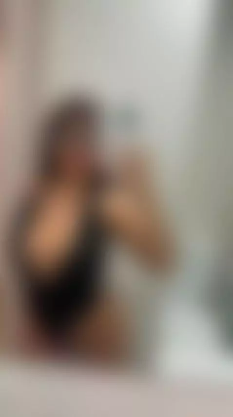 🔥Brunette pussy throbbing visibly 😈 Join OF by miadanaexo