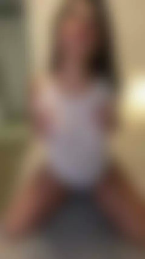 🔥Curvy brunette grinding harder 🍑 Unlock OF by miadanaexo