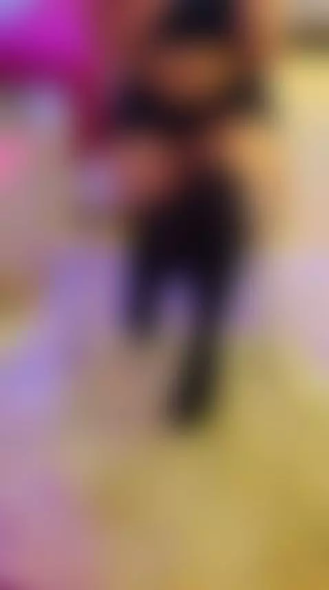 I want you to feel my big thighs on your face 🍑💋 by coralith