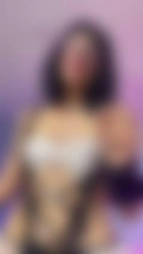 Reply me with an emoji 😏🔥💦 by kaiirose