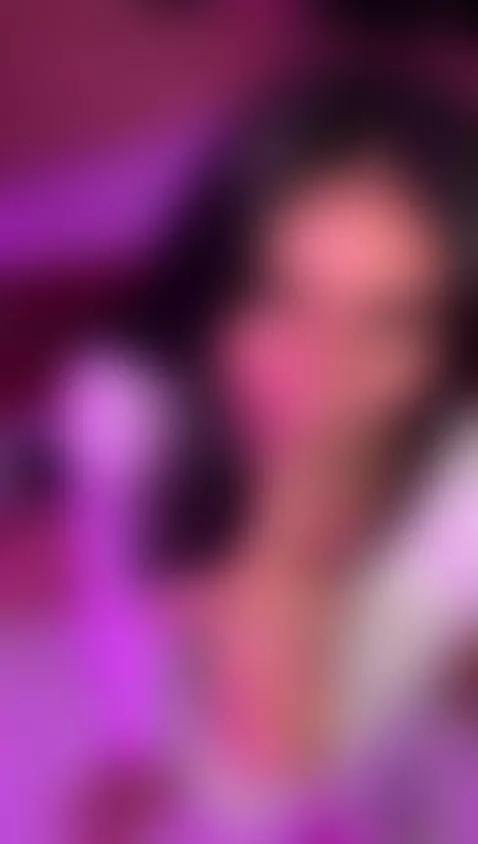 This little slut wants to suck your fat cock by miafoxmml