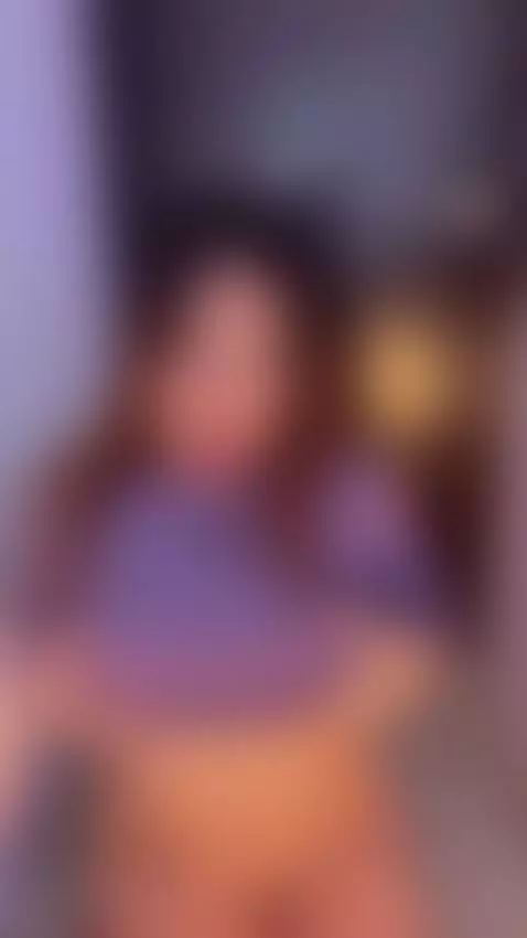 hi guys by emilywalker4