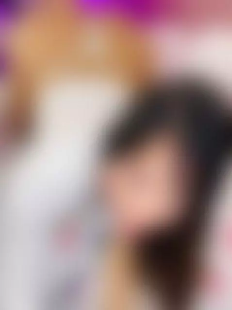 quiero una de verdad que dispare leche 💦 by emilywalker4