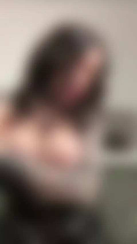 Playful look, sexy vibe 😈 Subscribe! by nikkyydandelion