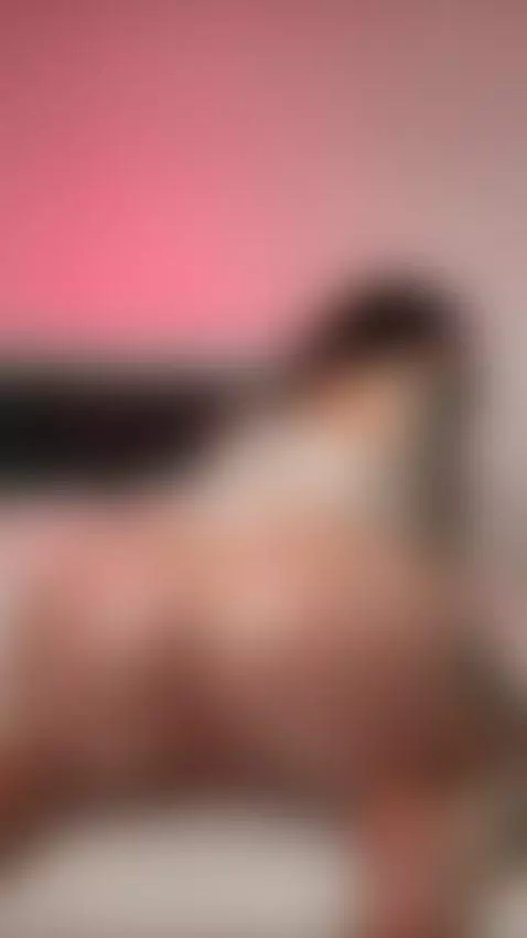 She simply shows herself — and that’s enough. Subscribe 😉 by nikkyydandelion