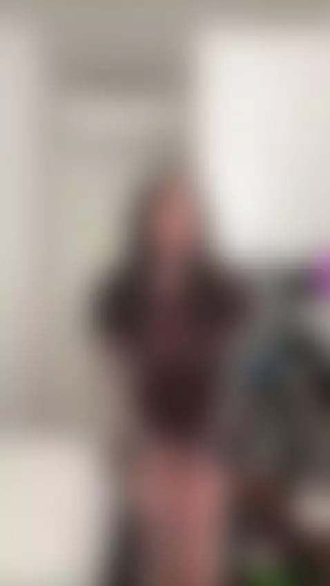 So wet, no panties on… 💦 See it all on my OF by nikkyydandelion