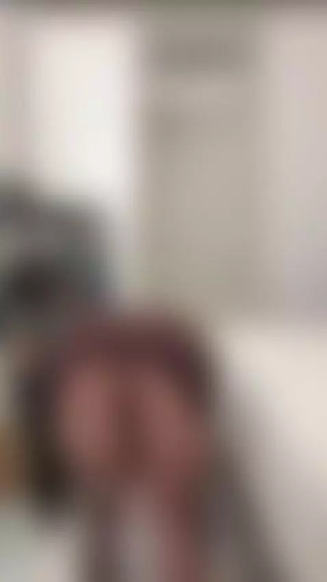 10 seconds and you’re already mine — join OF, weak boy 💦 by nikkyydandelion