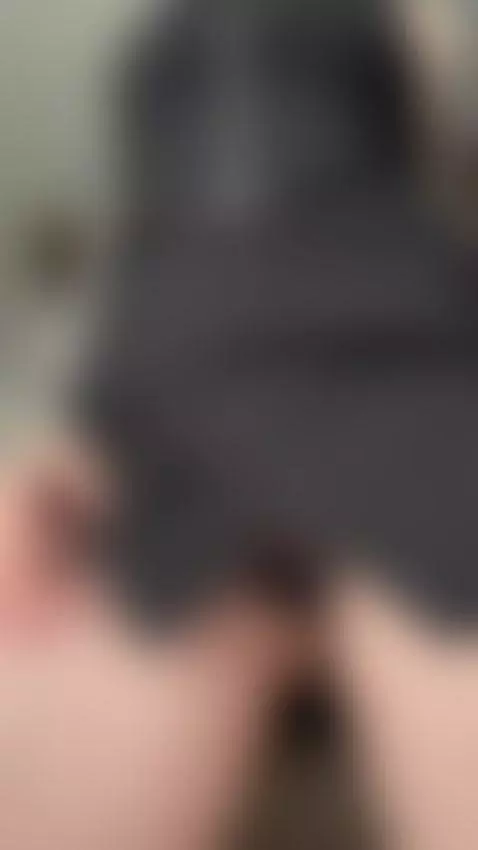 Tattooed hand gripping her wet pussy tight 💗 by nikkyydandelion