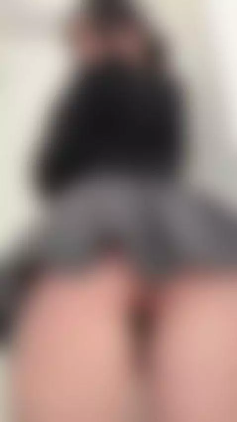 Thick thighs spread wide, wet pussy exposed 👅 by nikkyydandelion