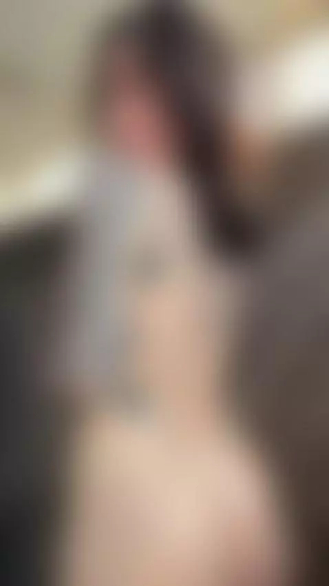 You gonna eat my wet pussy now? 🍆 by nikkyydandelion