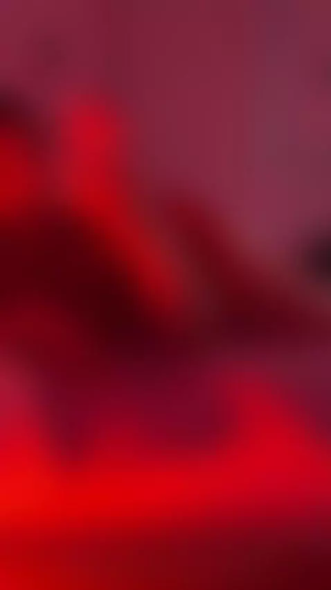 Let me see you close! by antonella-b