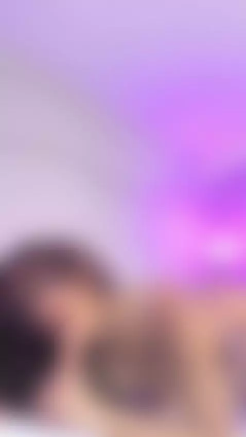 ya no quiero usar este dildo... me prestas el tuyo real? 🤭 by izzyhot