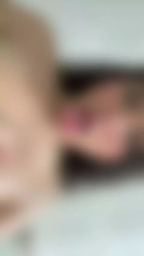 en mi lengua porfis 😋 by eloisesweet