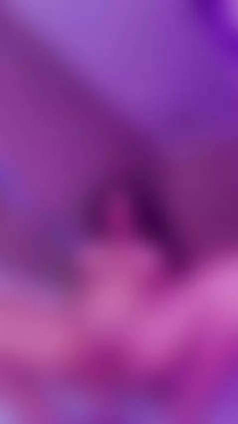 se siente rico como roza... quiero meterlo todo 🤤 by eloisesweet