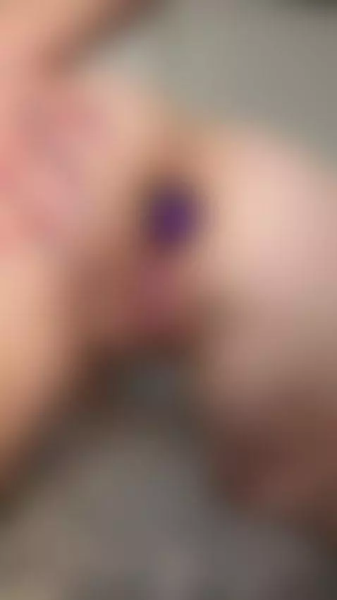Wet pussy gapes open as she moans loud 🫦 by anelliabarbie