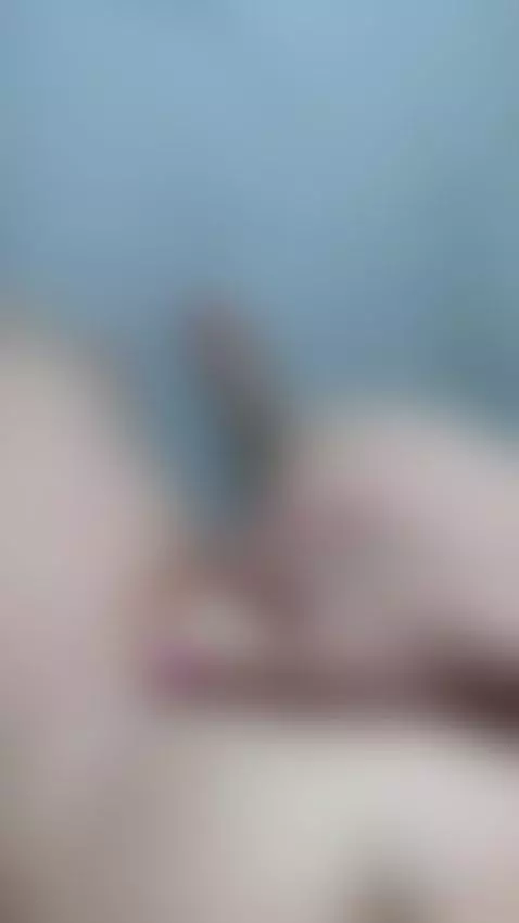 Tattooed hand strokes her wet pussy slow 🤤 by anelliabarbie