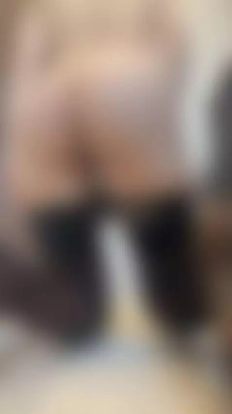 Face or cock between these lips? by kaya18model