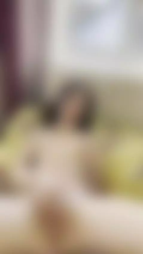 Drop a ❤️ if you like me playing with my pussy by kaya18model