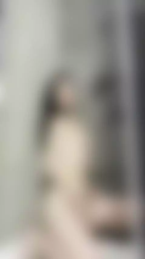 I'm getting it wet so you can slide in better by kaya18model