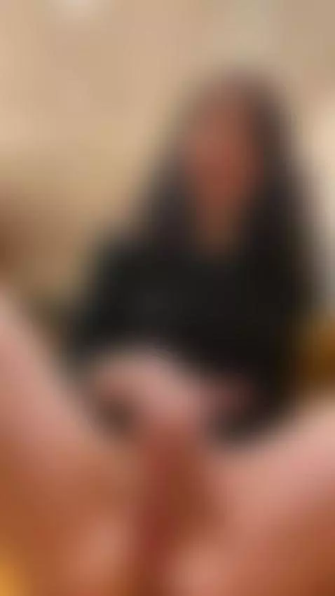 Would you eat a girl out even if she squirts? by kaya18model