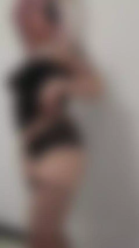 I bend down and put it in my mouth, I eat the whole thing pa... by julieta-nori