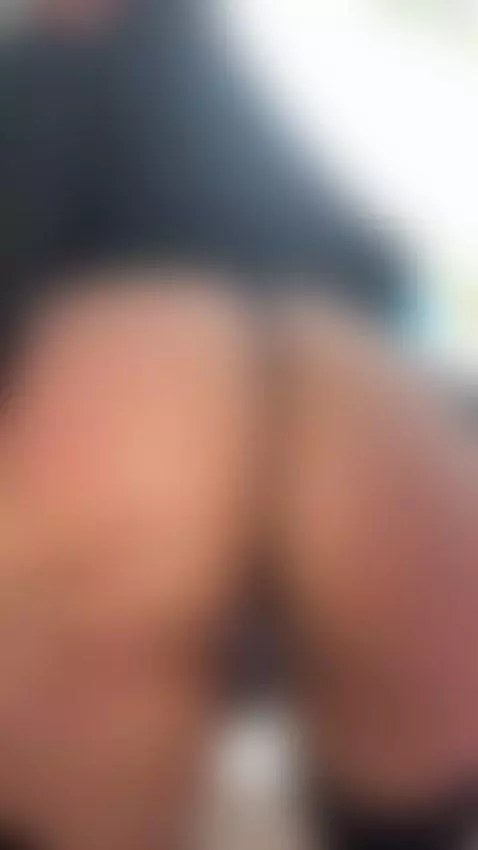 My ass bounces 🍑🥵
FOLLOW ME 
https://stripchat.com/Liulee/fo... by liuulee