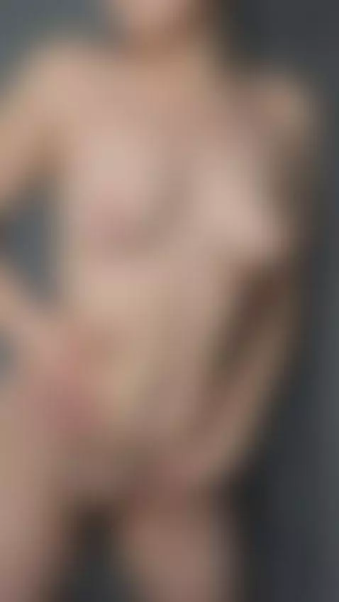 Boobs and booty 🤗 which do you like more by vinellvoss