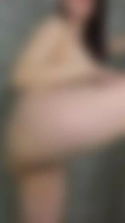 Would you fuck me on our first date? by vinellvoss