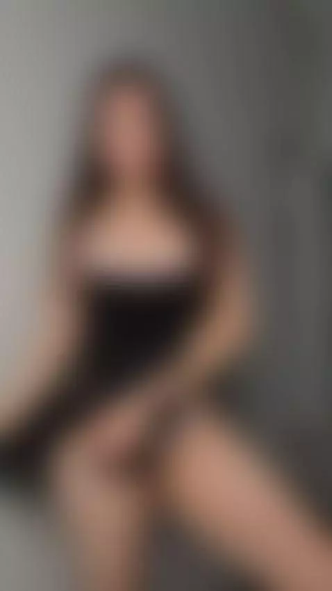 I'm a lazy girl who makes you drool with desire by vinellvoss