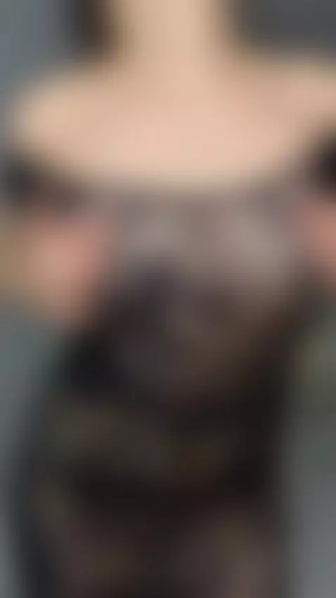 If I lived next door, would you knock? by vinellvoss