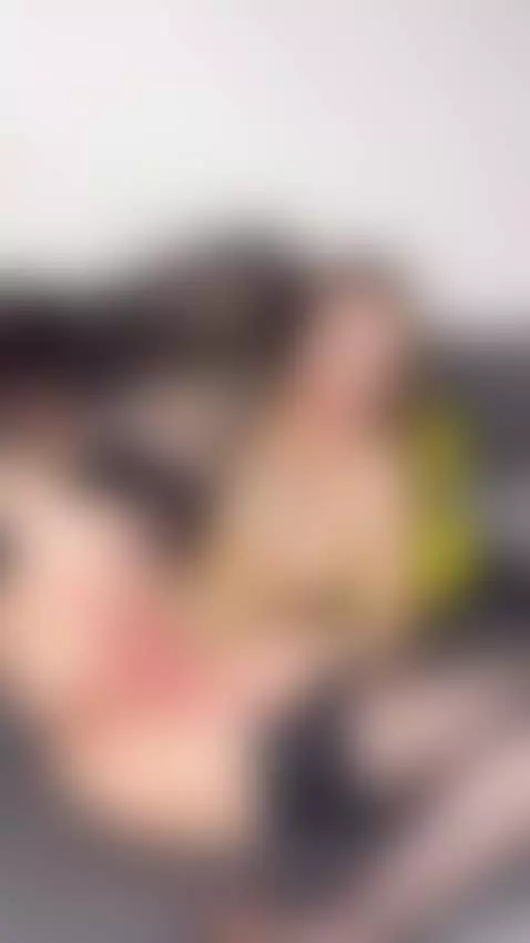 Wish I had a man to send selfies 💕 by yourrosalia