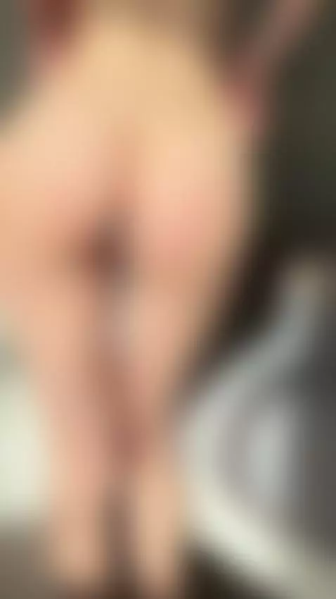 Would you cum inside this booty? by yourrosalia