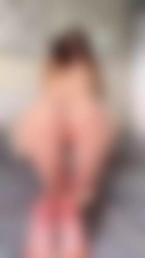 Sweet ass wants to find a master by yourrosalia