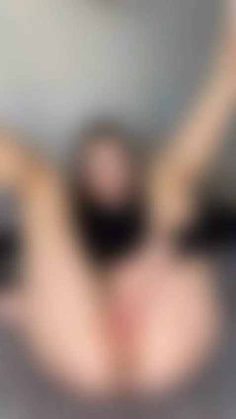 Match my pace if you want to cum along with me 😏 by yourrosalia