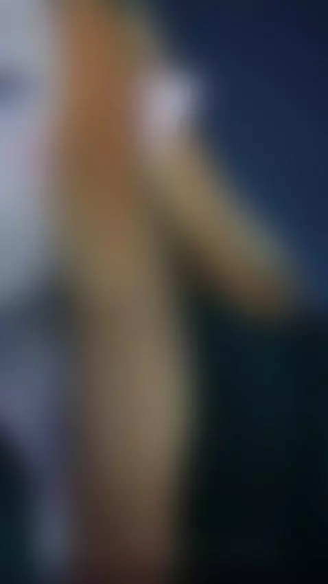 I adore sending nudes to strangers, are you in? by emillyxoxo