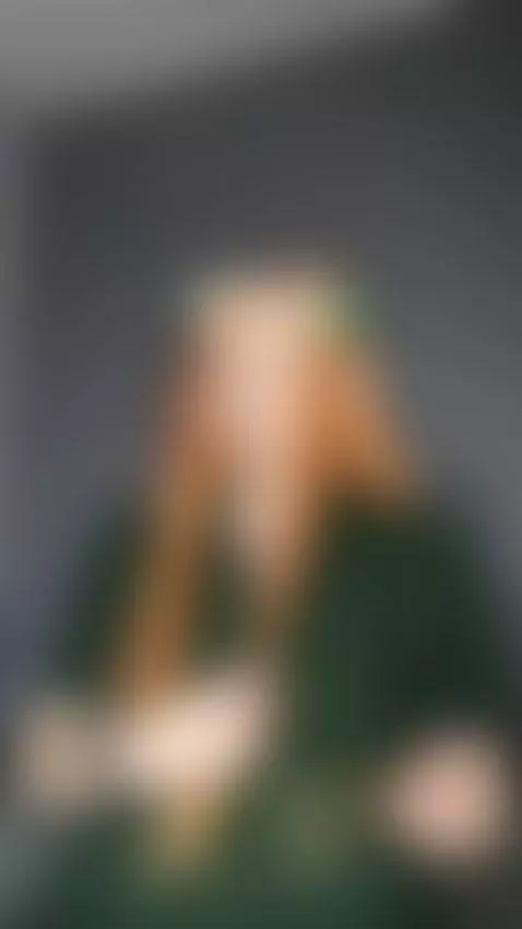 I wonder if any guys would like to use me as their fuckdoll by emillyxoxo