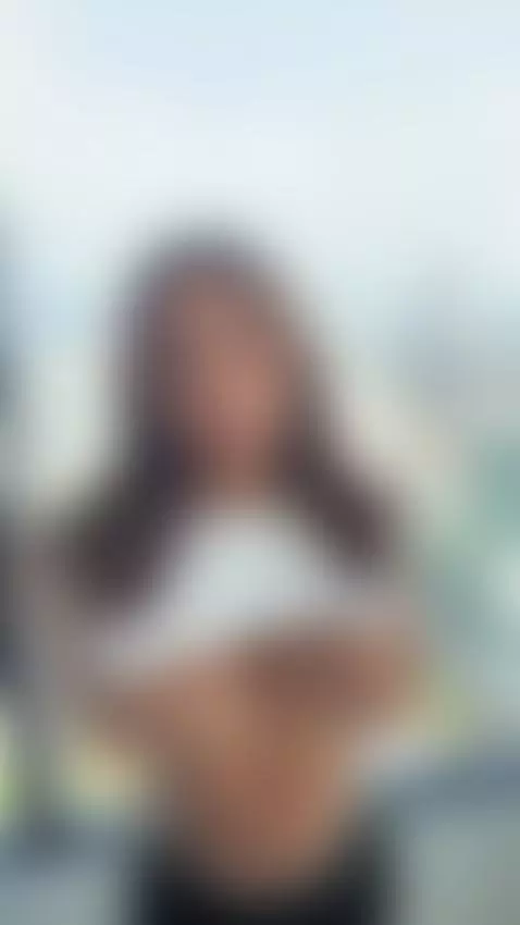 do you like my tits? by roshellesweety