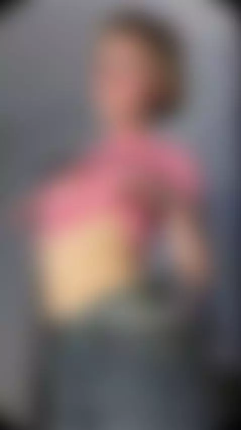 don't look away by magylolli