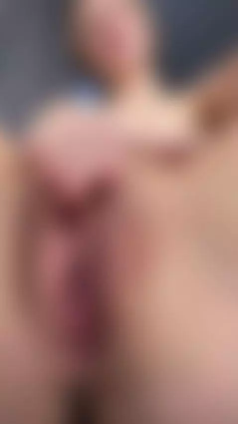 close-up pussy by magylolli