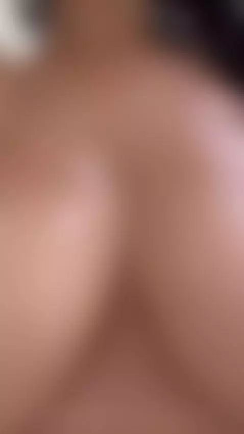 Latina seeks companionship by amaraxabel