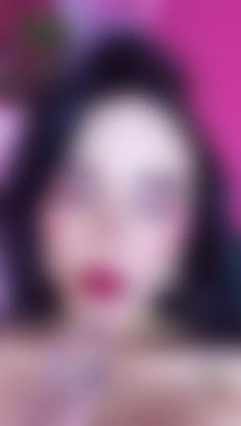 mmm my sexy body and beautiful girl by venomdoll