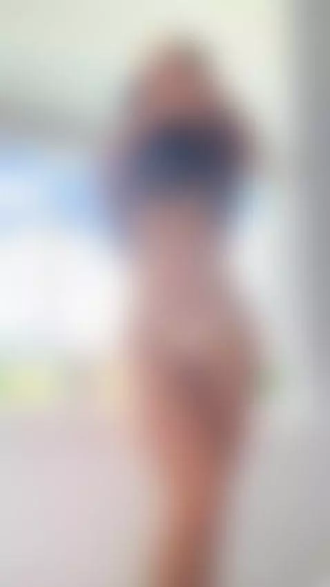 You should consider some wet pussy for dinner by ritamilf