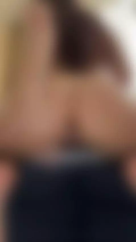 Haven’t had my booty eaten in a while… any volunteers? ;) by eveliinaa