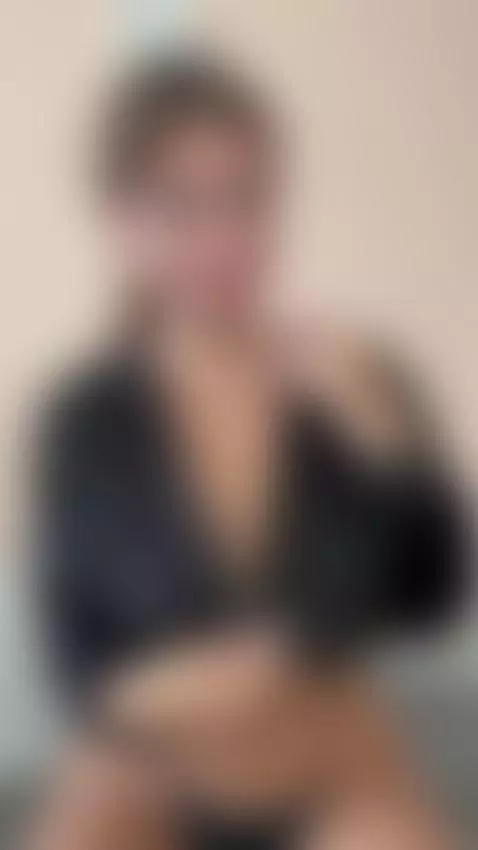 So are you sucking on my tits or my pussy first? 😊 by eveliinaa