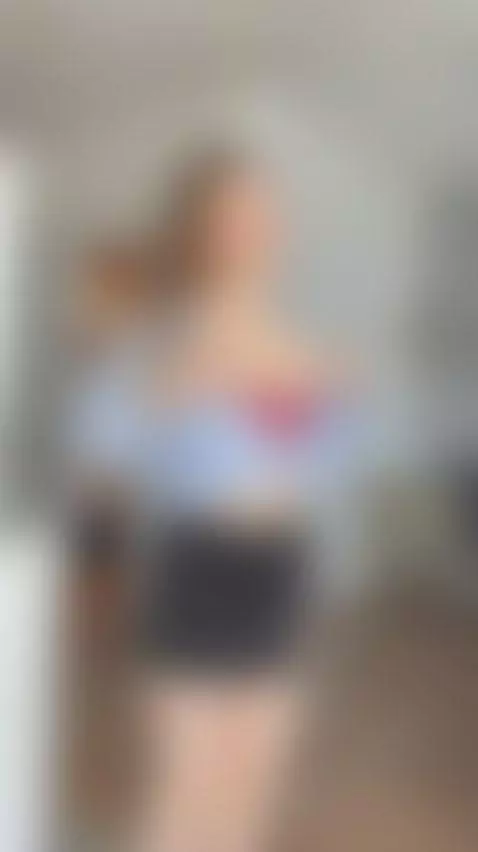 🔞Young brunette with perky tits and tight waist 🍒 See OF by kattydesiire