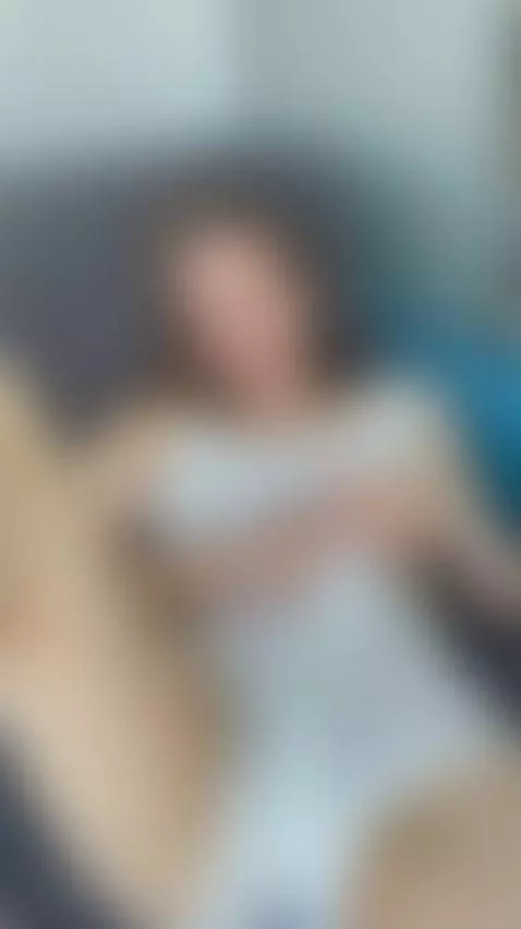 💦Young brunette leaking down her thighs 🔥 Unlock OF by kattydesiire