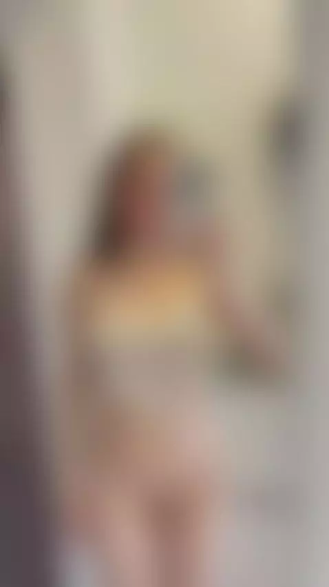 😈Young brunette pulling her bra down 🍆 Unlock OF by kattydesiire