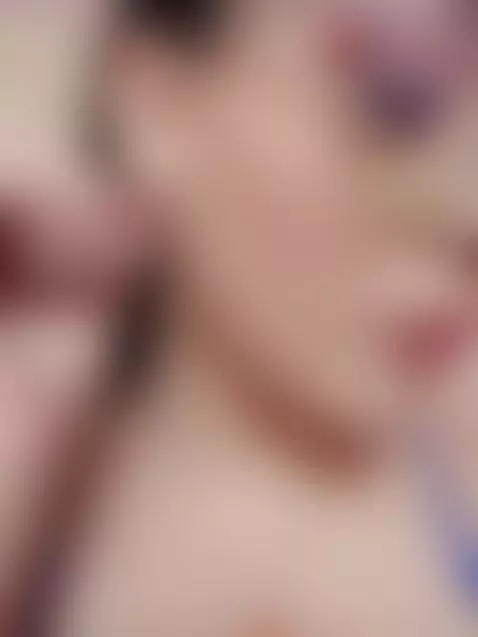 Just one look and you're already lost 💗 by anikaromanof