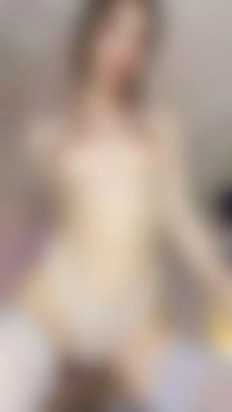 Naked, sexy, and turned on by nekokitsunegirl