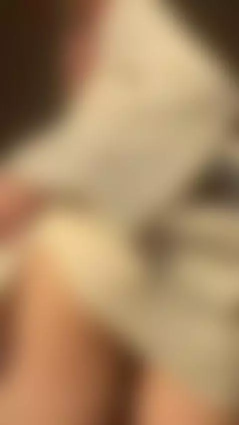 Can't stop, won't stop, taking sexy selfies by nekokitsunegirl